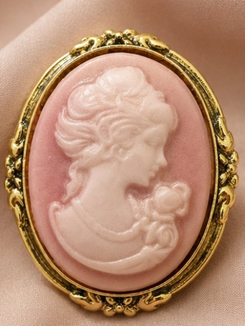 Vintage Pink Cameo  Brooch